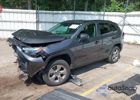 2022 Toyota Rav4 Xle z USA, uszkodzony, nr VIN 2T3P1RFV9NW310895